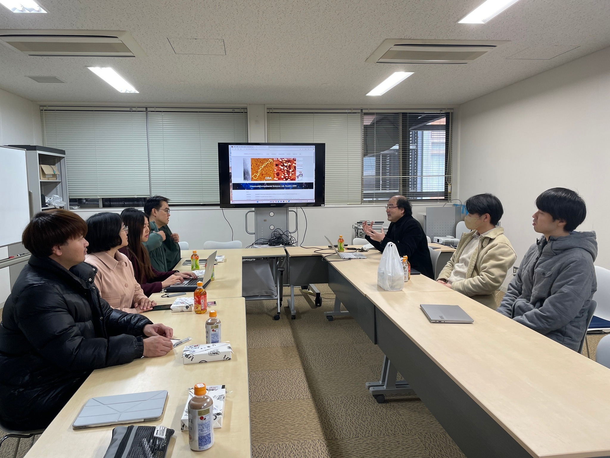 SHSR Team visited Japan for research discussion